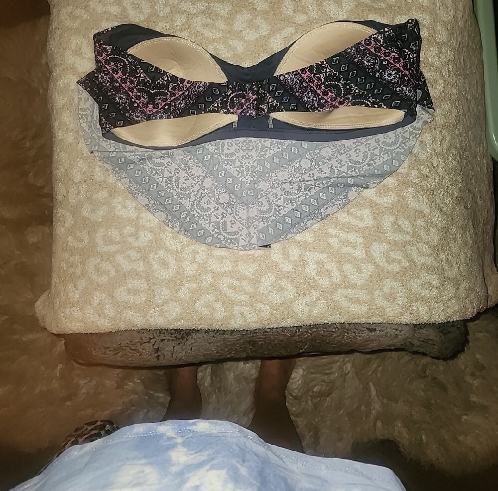 Bikini Top W/built In Bra - Picture 3 of 4